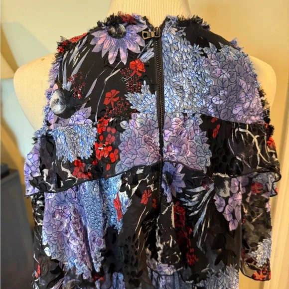 Alice + Olivia Nichola Cold Shoulder Floral Dress size 2 - Picture 5 of 7